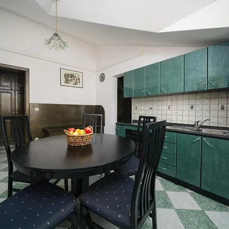 Lovely Apartment In Vodice