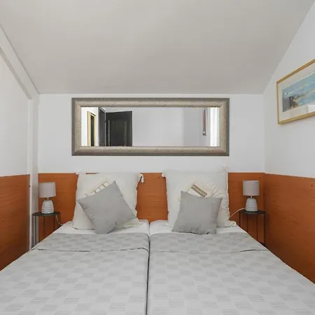 Lovely Apartment In Vodice