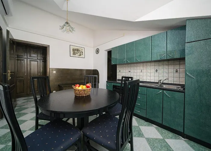 Lovely Apartment In Vodice