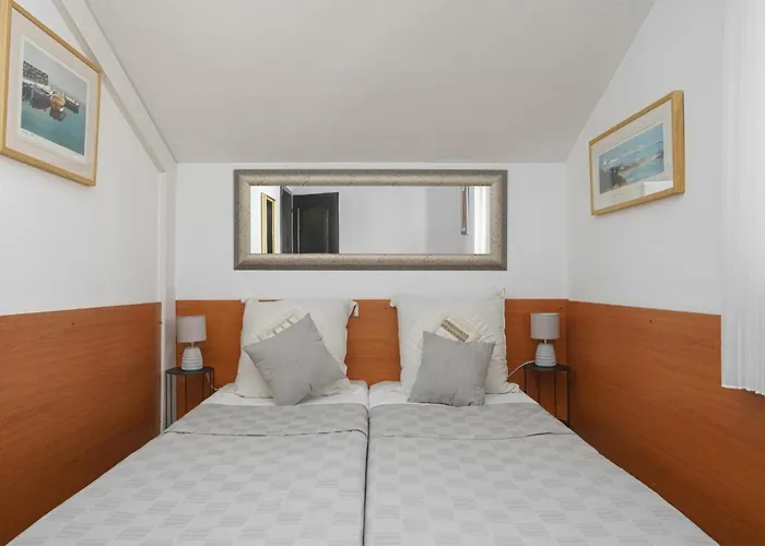 Lovely Apartment In Vodice